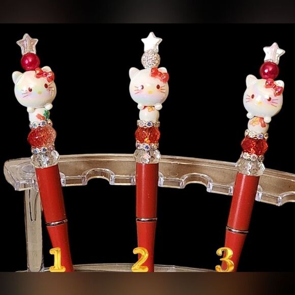 New! Custom Made Adorable Hello Kitty Beaded Pen w/Free Ink Refill - Picture 1 of 1
